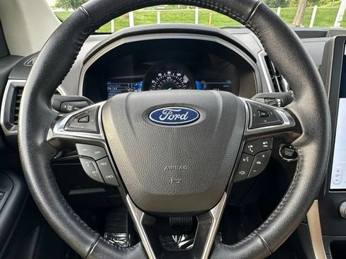 Used 2024 Ford Edge SEL AWD/4WD image 44