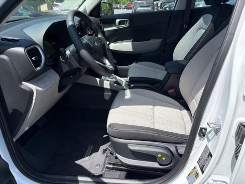 New 2026 Hyundai Venue SEL FWD image 26