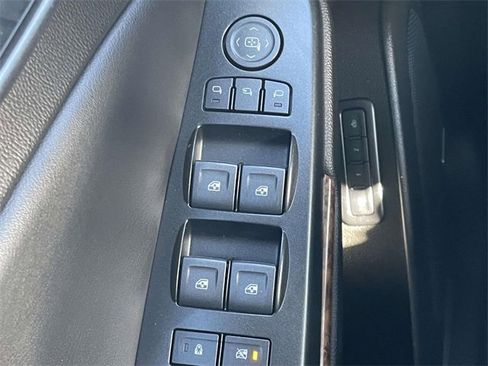 Used 2020 Chevrolet Tahoe Premier image 25