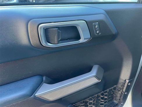 Used 2022 Ford Bronco Outer Banks image 15
