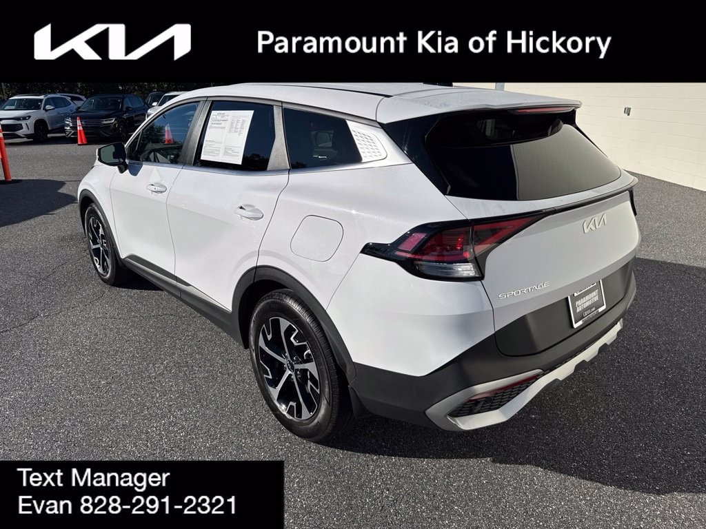 Used 2024 Kia Sportage EX FWD image 5
