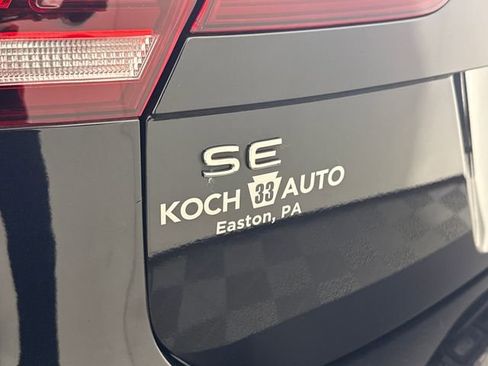 Used 2023 Volkswagen Tiguan SE image 18