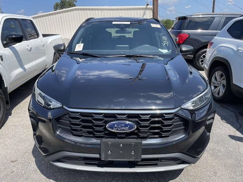 Used 2025 Ford Escape ST-Line AWD/4WD image 2