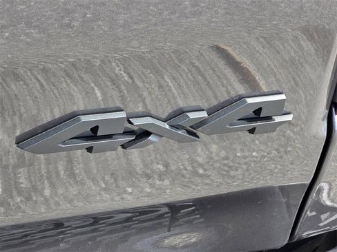 New 2026 RAM 1500 4x4 Crew Cab image 26