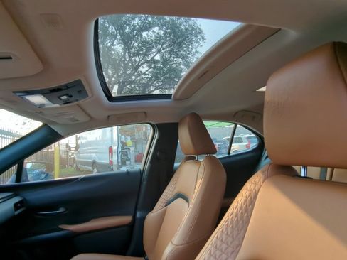 Used 2020 Lexus UX 200 w/ Accessory Package 2 FWD image 7