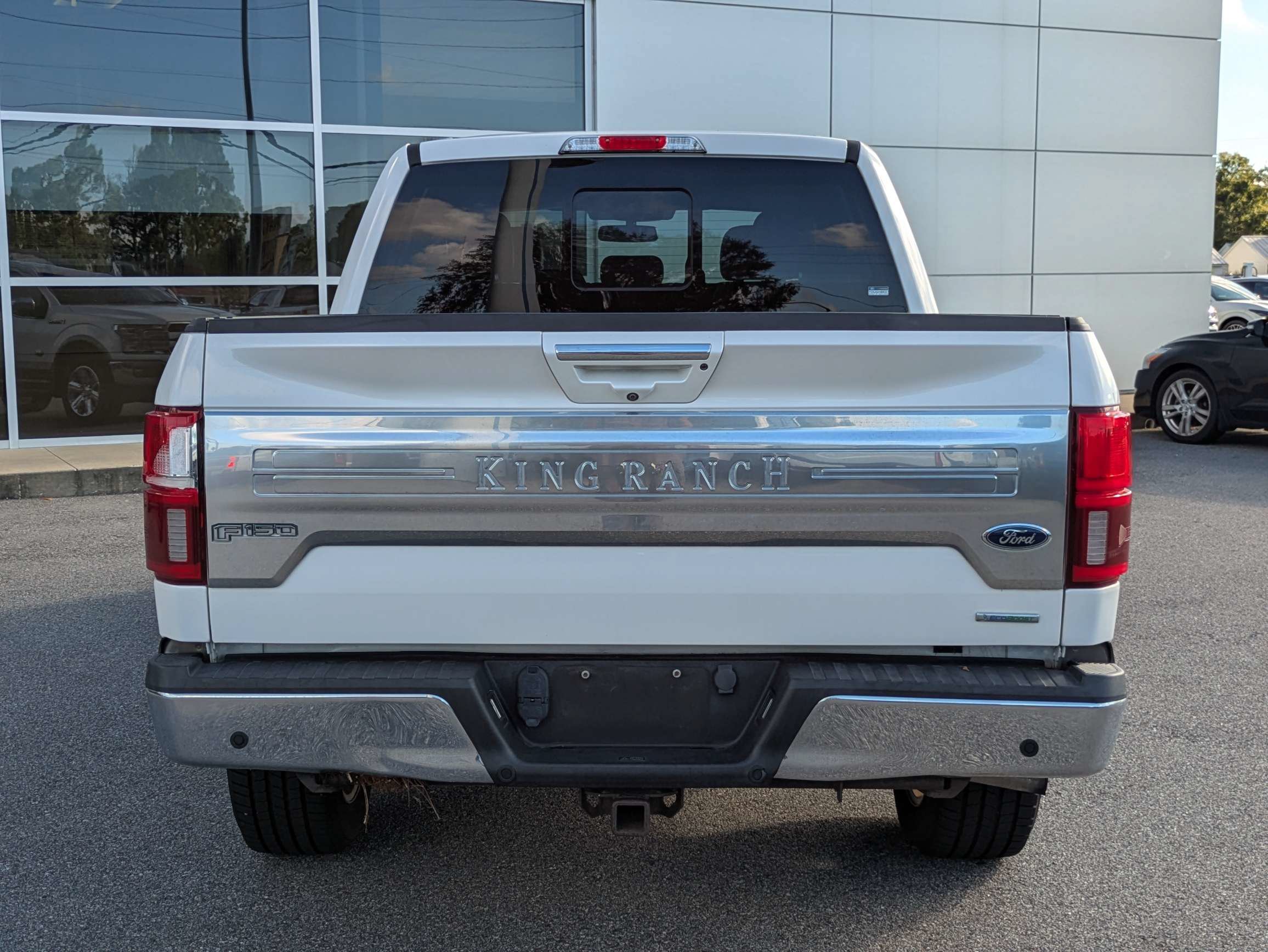 Used 2018 Ford F150 King Ranch w/ Equipment Group 601A Luxury AWD/4WD image 5
