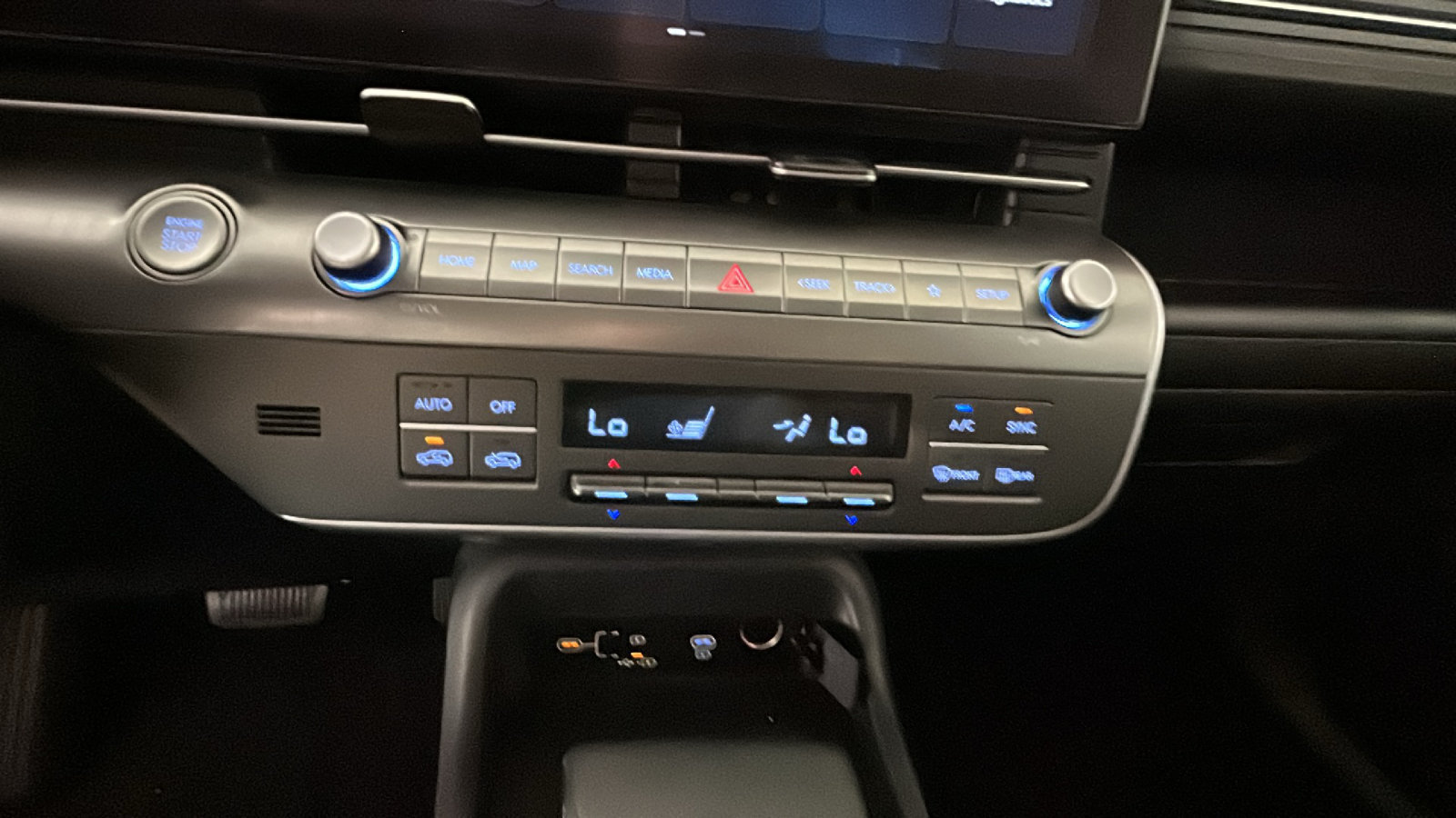 Used 2024 Hyundai Kona SEL AWD/4WD image 27