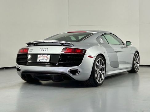Used 2012 Audi R8 V10 AWD/4WD image 7