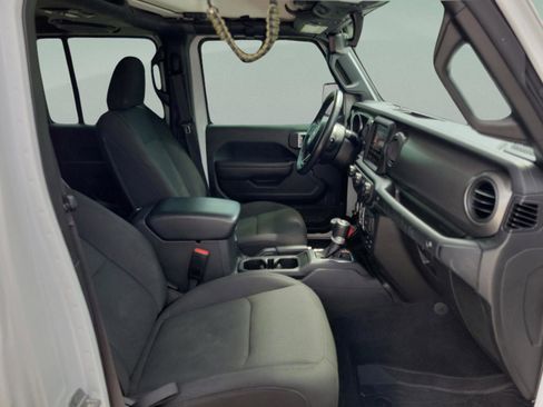 Used 2022 Jeep Wrangler Unlimited Sport image 33