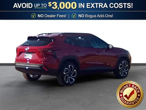 Used 2026 Chevrolet Trax RS w/ Sunroof Package FWD image 7