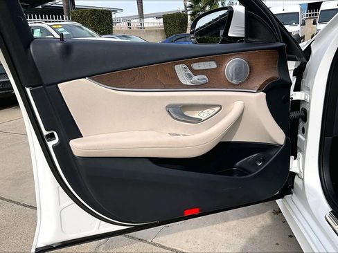 Used 2020 Mercedes-Benz E 350 E 350 image 22