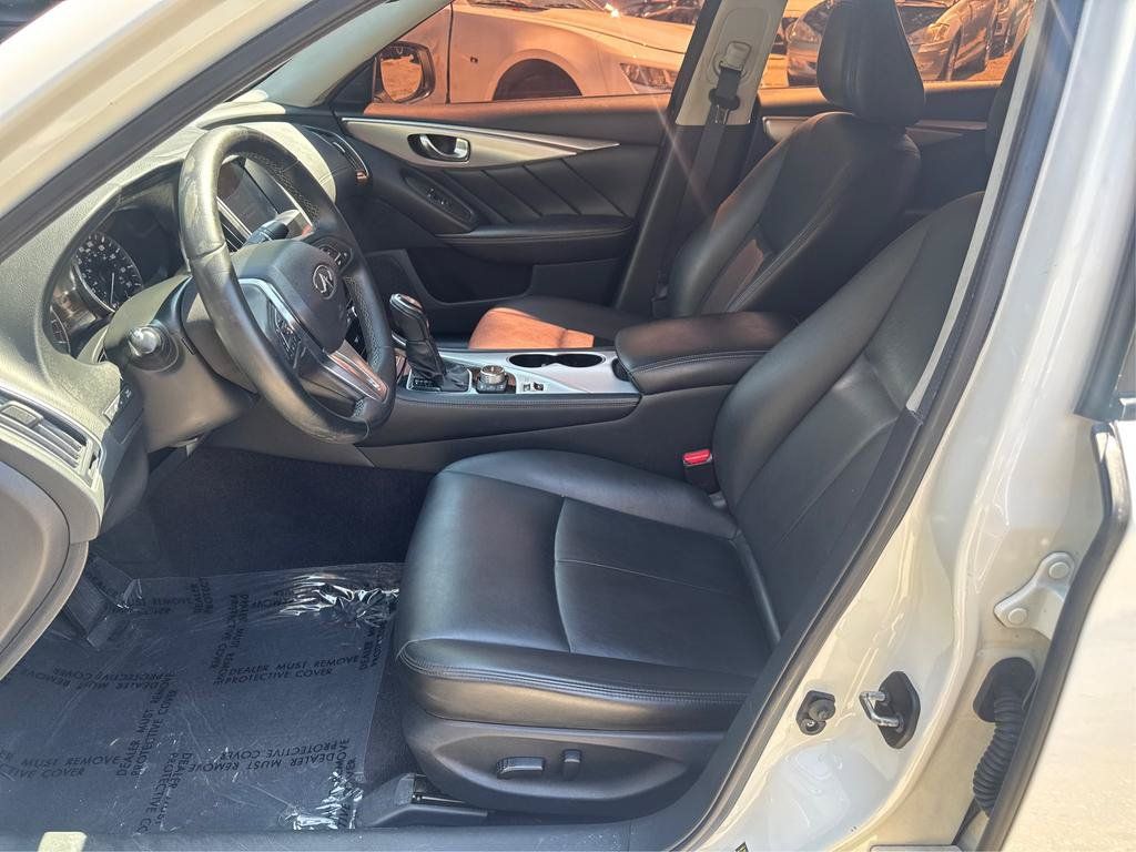 Used 2020 INFINITI Q50 Luxe RWD image 9