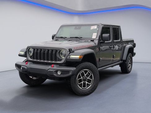 Used 2025 Jeep Gladiator Rubicon w/ Safety Group AWD/4WD image 2