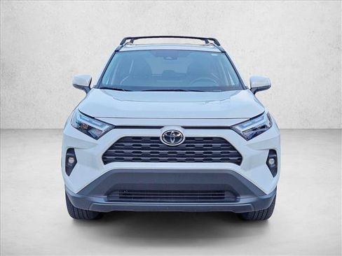 Used 2025 Toyota RAV4 XLE Premium FWD image 2