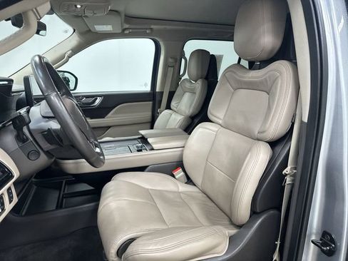 Used 2023 Lincoln Navigator Reserve w/ Equipment Group 201A image 14