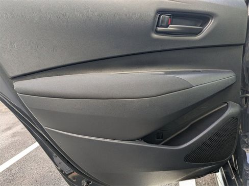 Used 2025 Toyota Corolla LE image 26