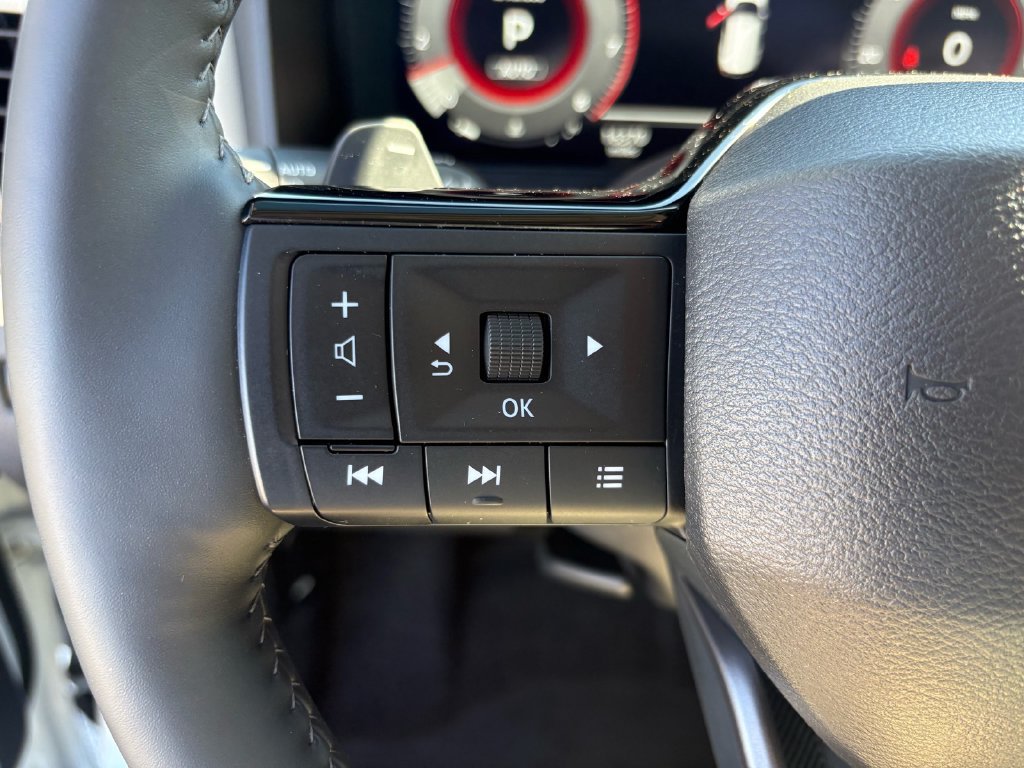 Used 2025 Nissan Rogue SL w/ SL Premium Package AWD/4WD image 7