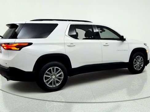 Used 2024 Chevrolet Traverse LT FWD image 5