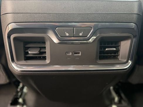 Used 2024 GMC Sierra 2500 Denali w/ Denali Reserve Package AWD/4WD image 15