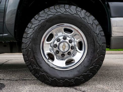 Used 2004 Chevrolet Silverado 2500 LS AWD/4WD image 35