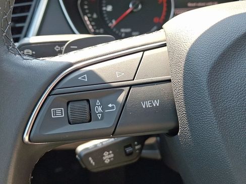Used 2023 Audi Q5 2.0T Premium w/ Convenience Package AWD/4WD image 22