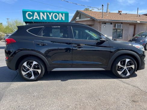 Used 2017 Hyundai Tucson Value FWD image 3