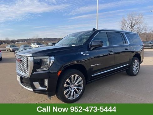 Used 2023 GMC Yukon XL Denali w/ Max Trailering Package AWD/4WD image 1