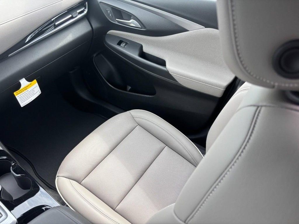 New 2026 Buick Envista Sport Touring FWD image 9