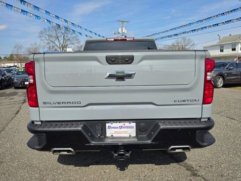 Used 2024 Chevrolet Silverado 1500 Custom Trail Boss AWD/4WD image 4