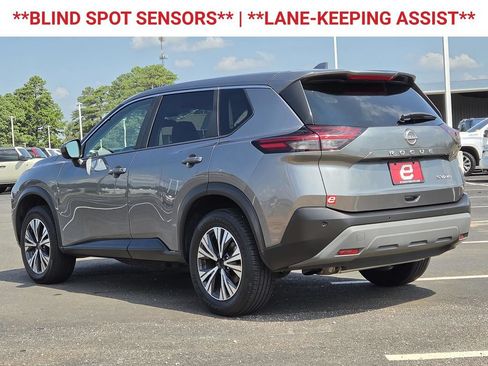 Used 2023 Nissan Rogue SV AWD/4WD image 6