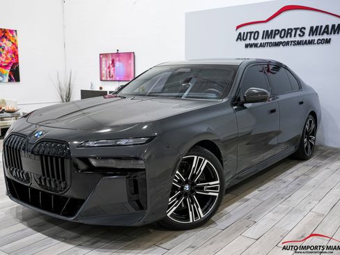 Used 2023 BMW 760i xDrive w/ Executive Package AWD/4WD image 1