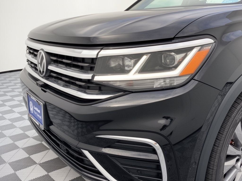 Certified 2023 Volkswagen Atlas Cross Sport SEL Premium R-Line AWD/4WD image 12