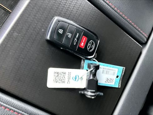 Used 2025 Toyota Sequoia TRD Pro AWD/4WD image 15