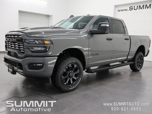 New 2026 RAM 2500 Big Horn AWD/4WD image 7