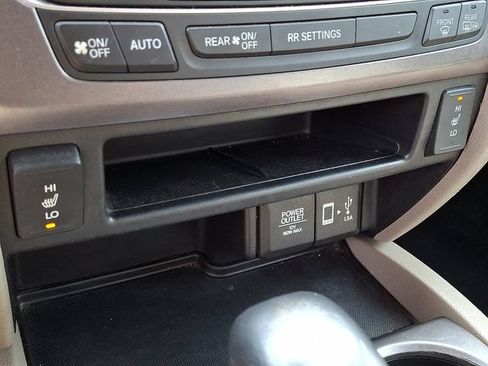 Used 2017 Honda Ridgeline RTL-T image 23