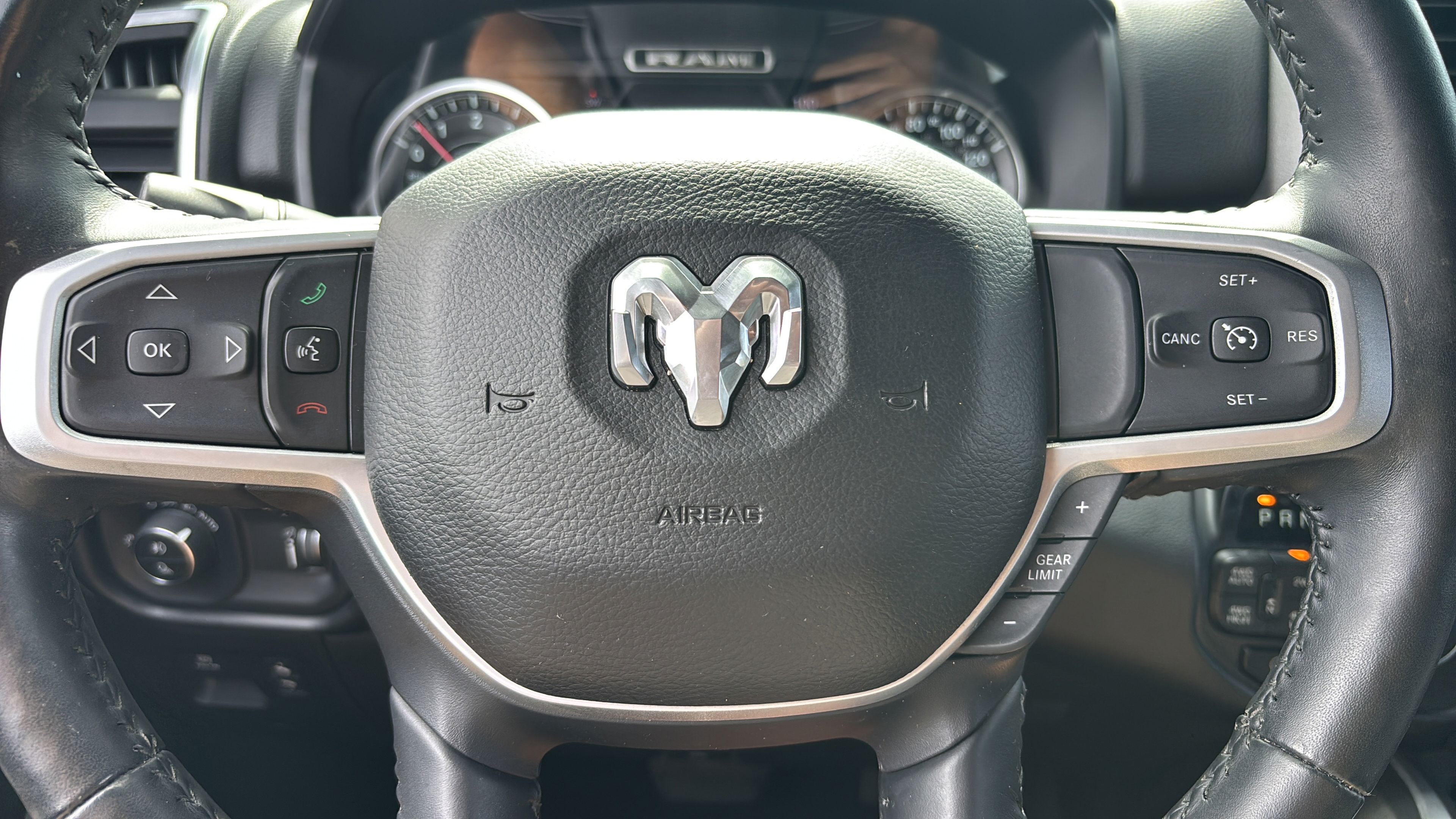 Used 2020 RAM 1500 Big Horn AWD/4WD image 25