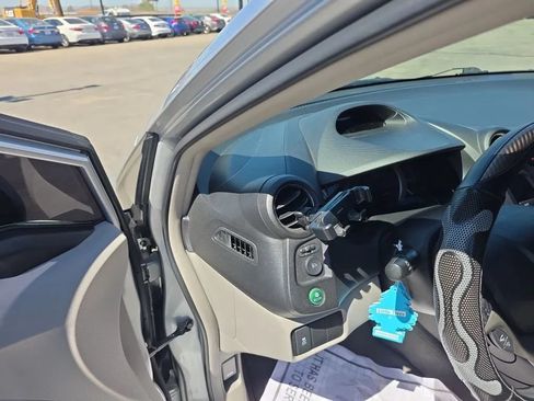 Used 2011 Honda Insight EX image 24