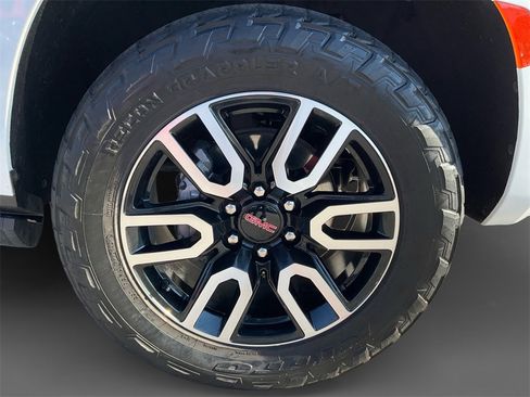 Used 2023 GMC Yukon XL AT4 w/ Technology Package image 15