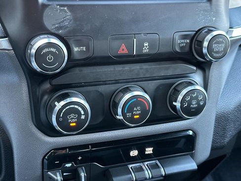 Used 2024 RAM 3500 Big Horn image 18