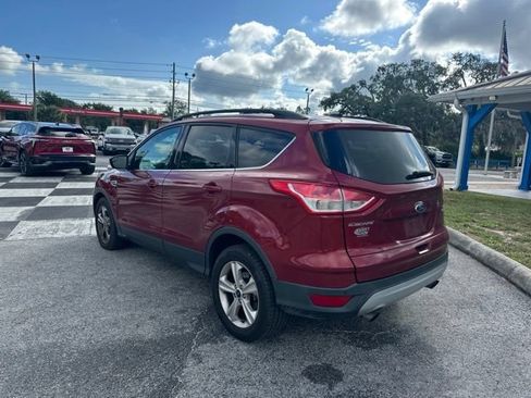 Used 2015 Ford Escape SE w/ Equipment Group 201A AWD/4WD image 3