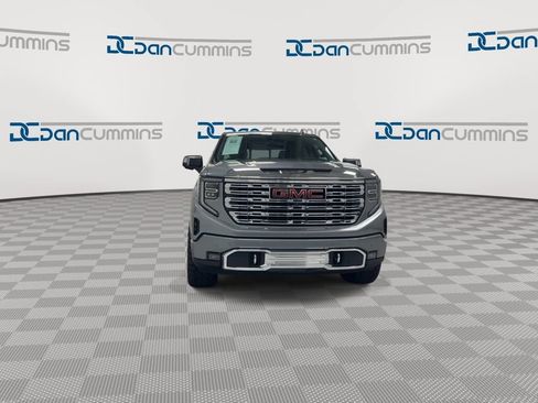 Used 2023 GMC Sierra 1500 Denali AWD/4WD image 3