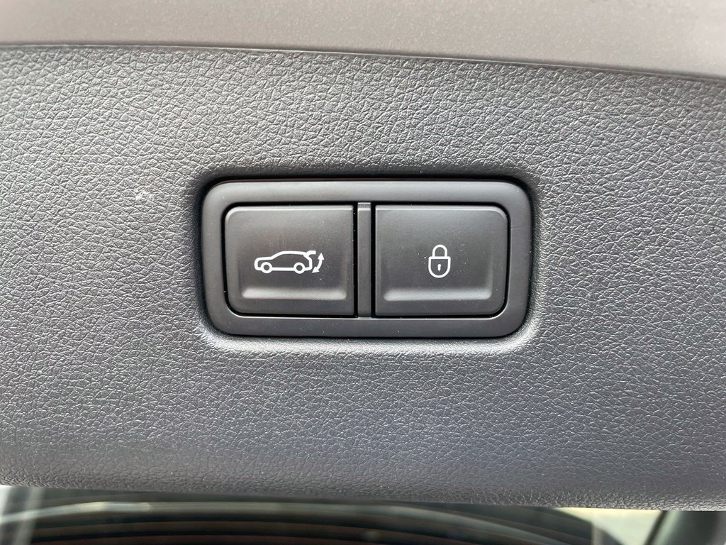 Used 2025 Genesis GV70 2.5T AWD/4WD image 31