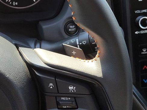 Certified 2025 Subaru Crosstrek 2.5i Limited w/ Crosstrek Mirror Package image 26