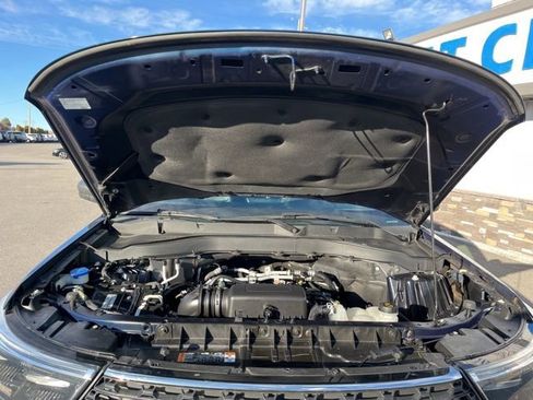 Used 2022 Ford Explorer XLT w/ Equipment Group 202A AWD/4WD image 22