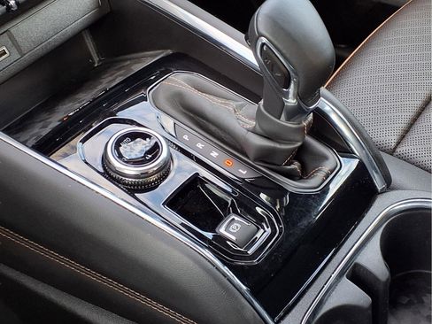 Used 2023 GMC Canyon AT4 w/ AT4 Premium Package image 13