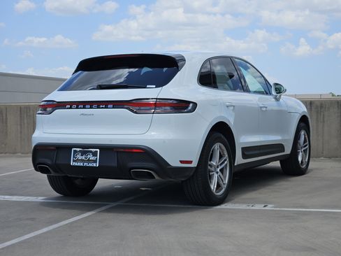 Certified 2026 Porsche Macan AWD/4WD image 8