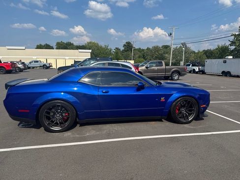 Used 2021 Dodge Challenger R/T Scat Pack RWD image 7