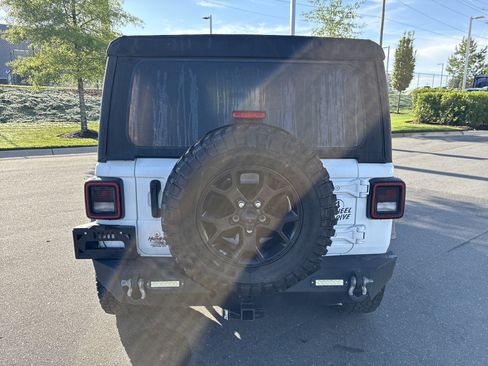 Used 2021 Jeep Wrangler Unlimited Sport AWD/4WD image 8