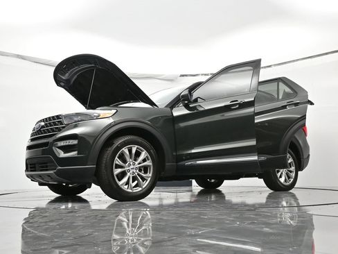 Used 2022 Ford Explorer XLT w/ Equipment Group 202A image 55