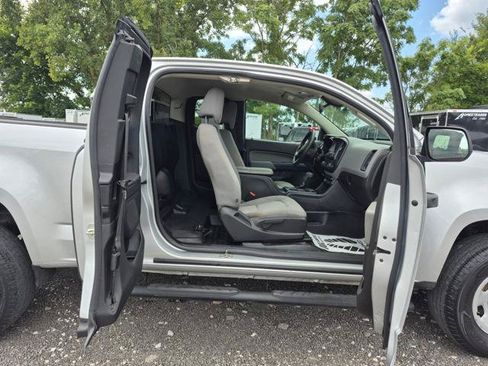 Used 2017 Chevrolet Colorado W/T RWD image 7